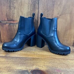 SODA HIGH HEEL ANKLE BOOTS